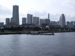 Vue_baie_et_centre_de_Yokohama__1_.JPG